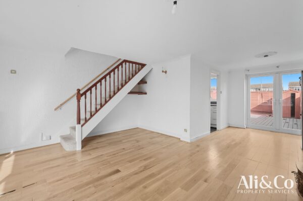 Deben, East Tilbury, Tilbury