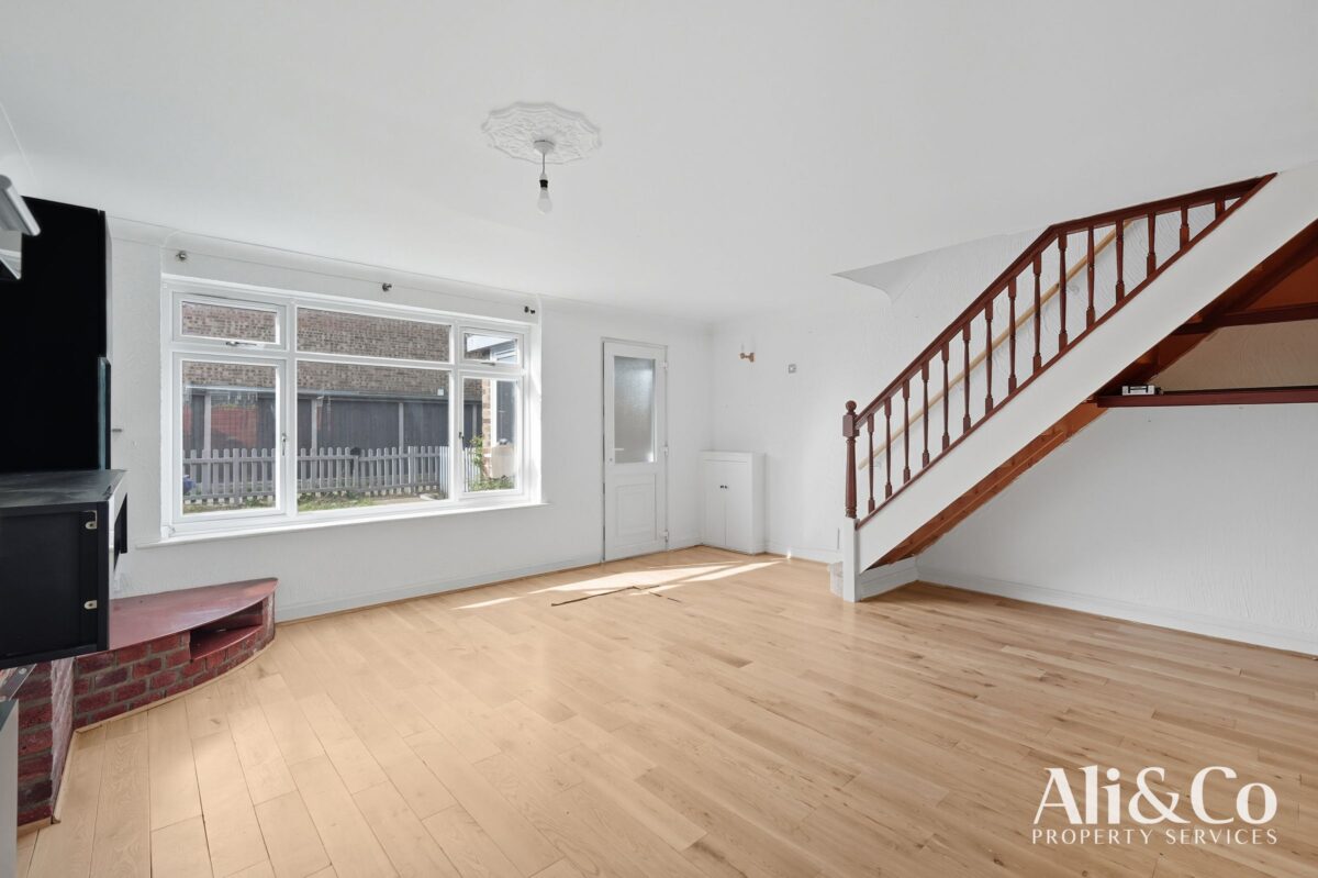 Deben, East Tilbury, Tilbury