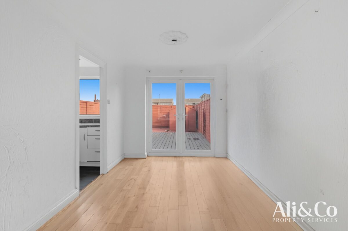 Deben, East Tilbury, Tilbury