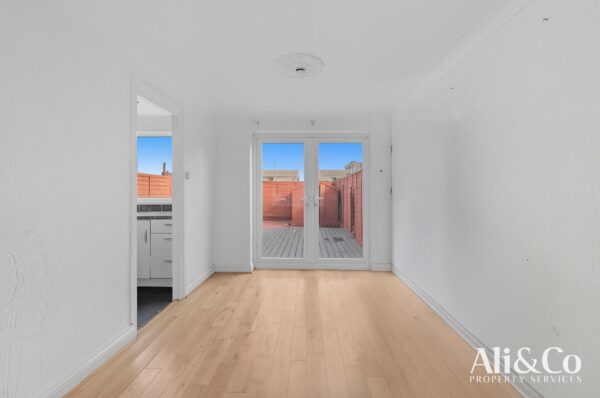 Deben, East Tilbury, Tilbury