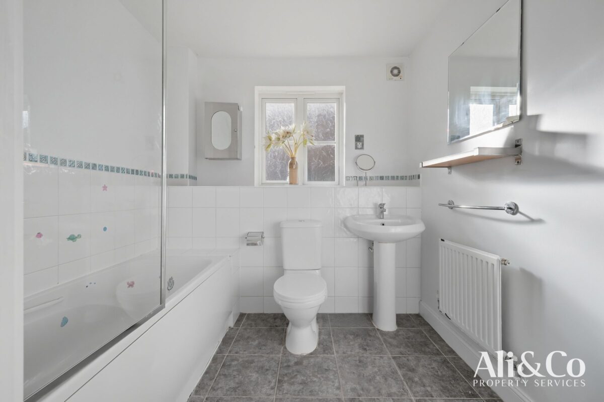 San Marcos Drive, Chafford Hundred, Grays