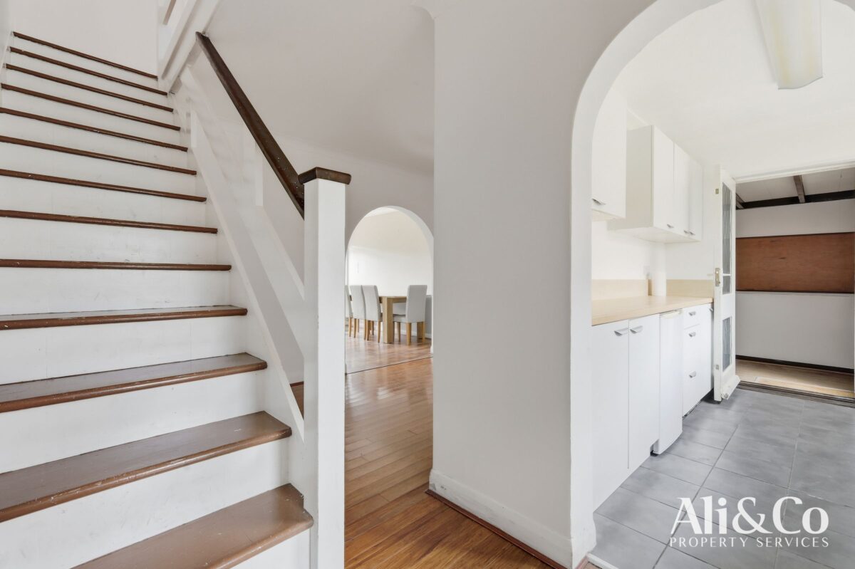 Waverley Gardens, Grays