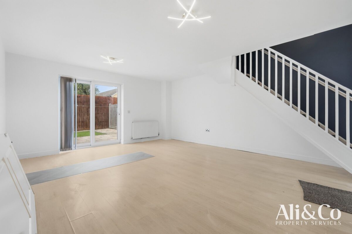 Fox Field Close, Grays