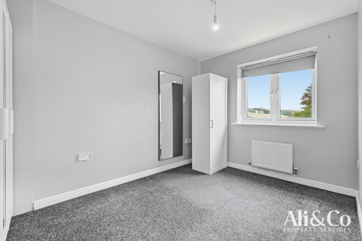 Fox Field Close, Grays