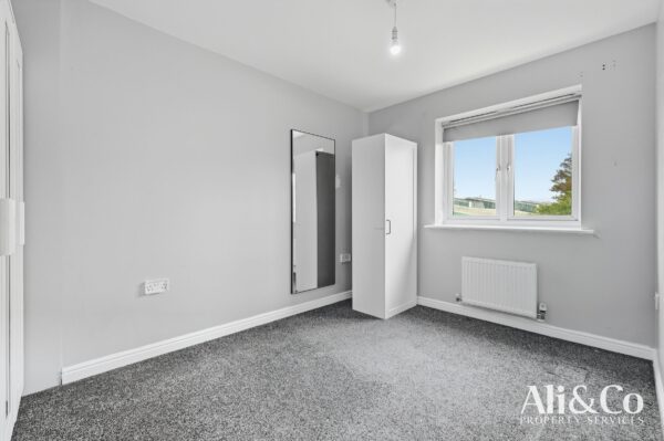 Fox Field Close, Grays