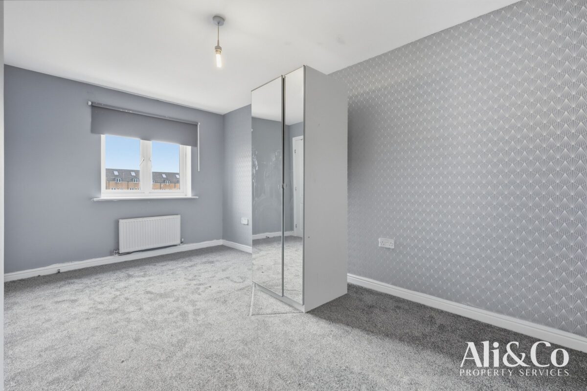 Fox Field Close, Grays