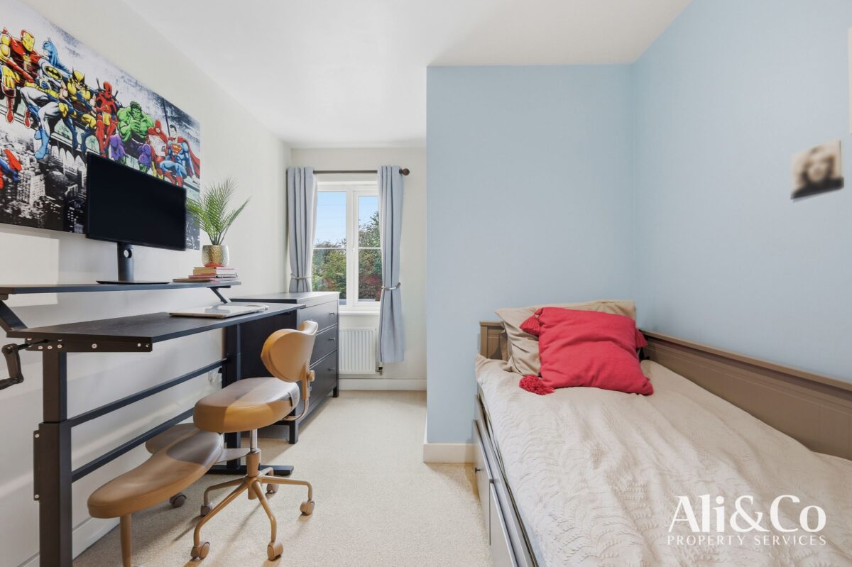 Gower Place, Chafford Hundred, Grays