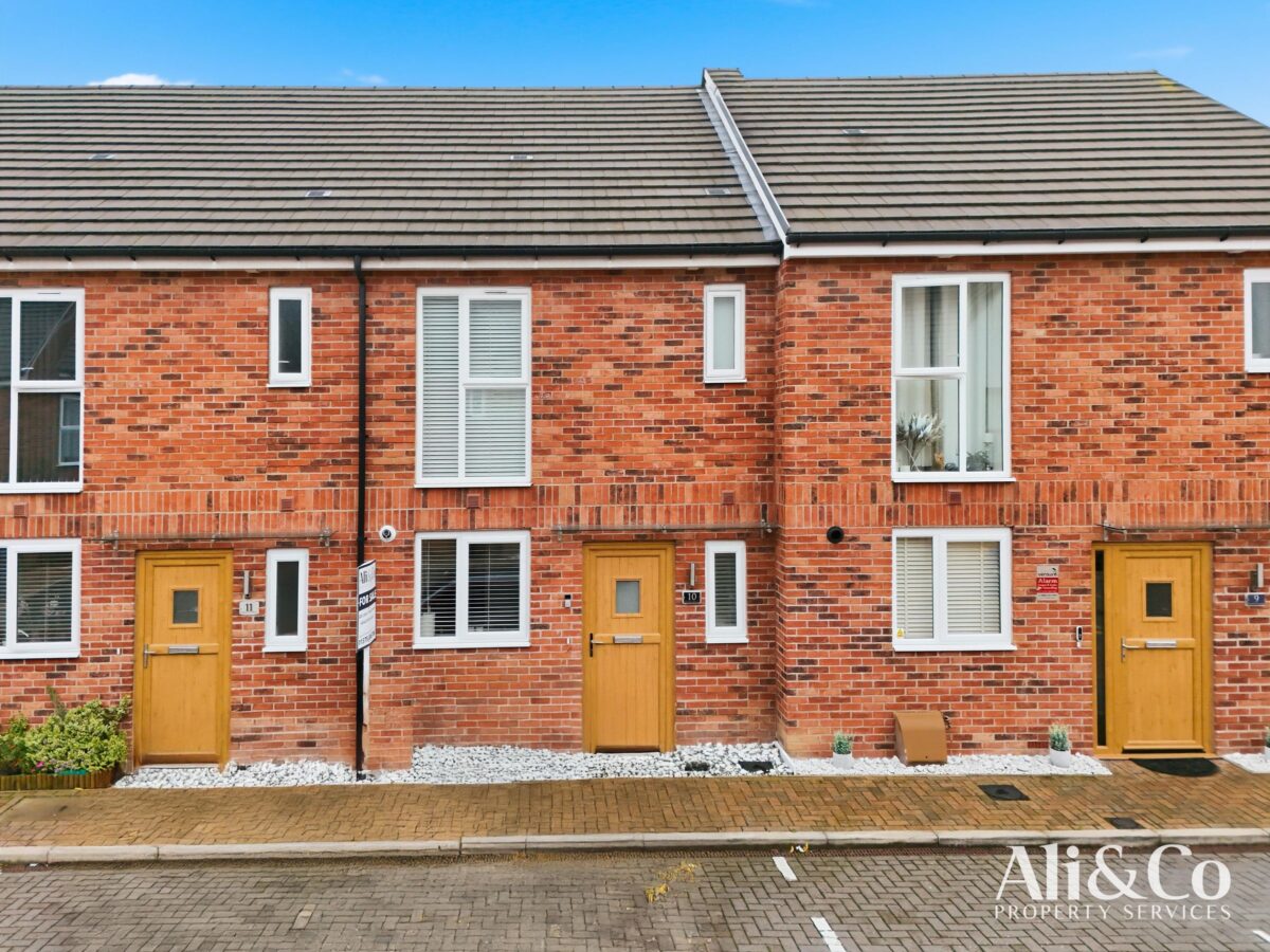 Killarney Crescent, West Thurrock, Grays