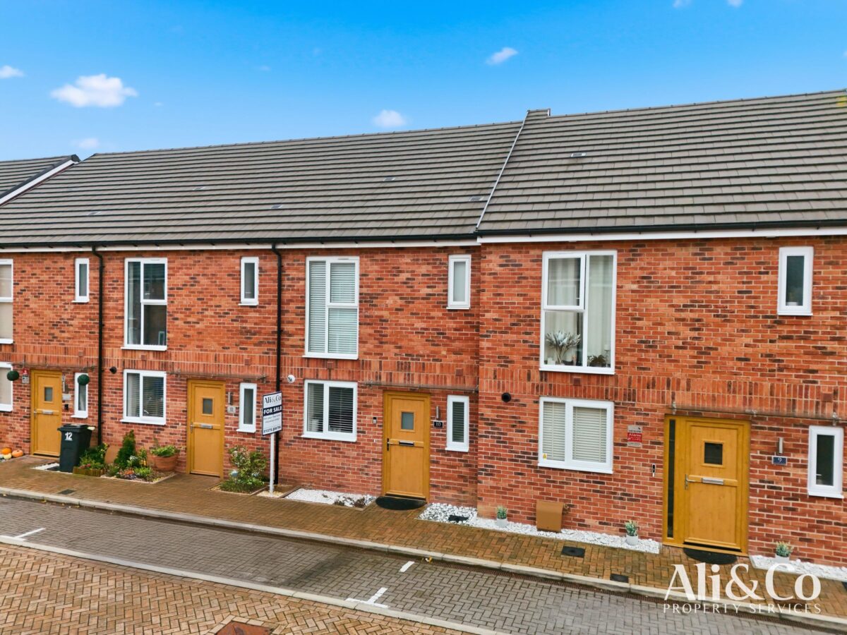 Killarney Crescent, West Thurrock, Grays