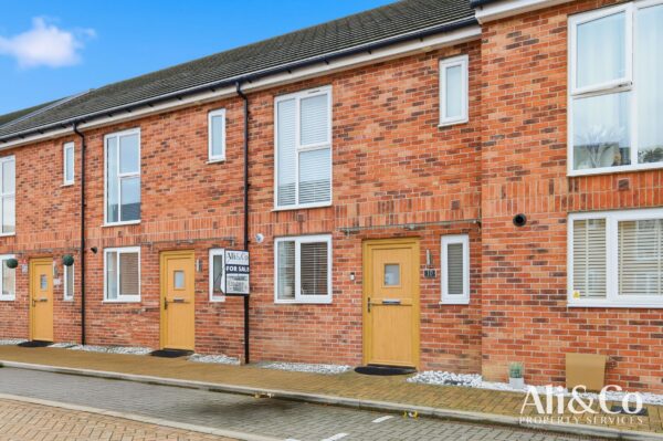 Killarney Crescent, West Thurrock, Grays