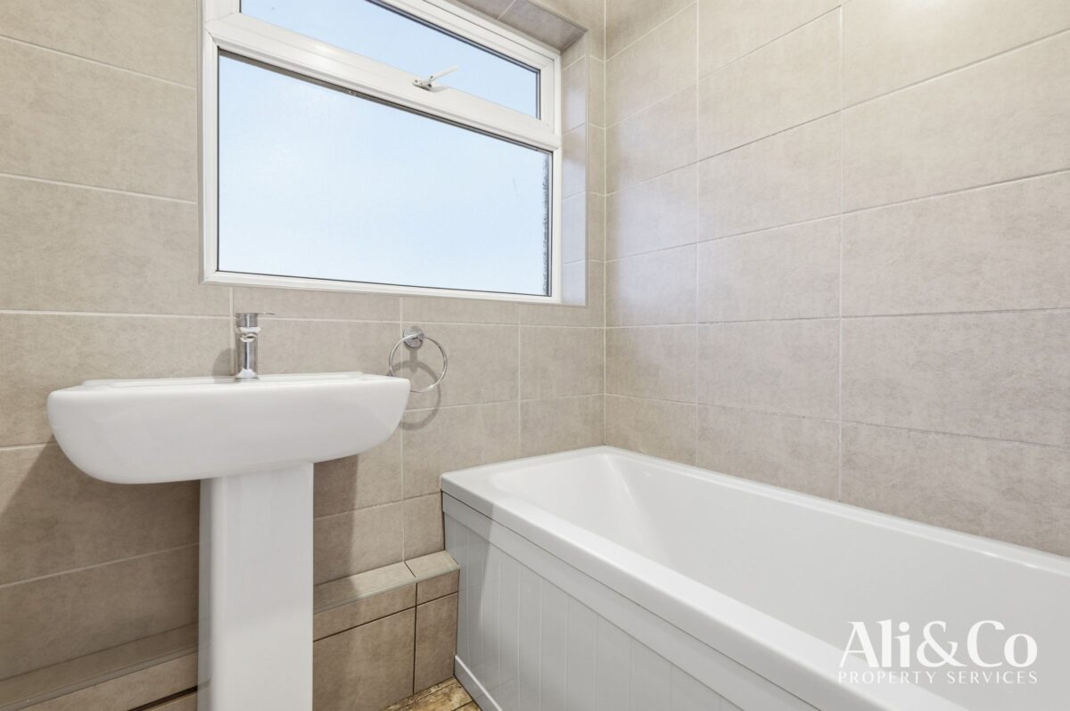 Crammavill Street, Grays