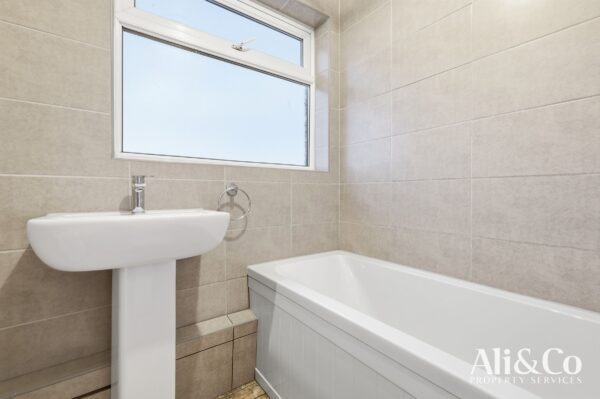 Crammavill Street, Grays