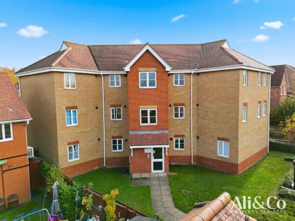 Hampton Close, Chafford Hundred