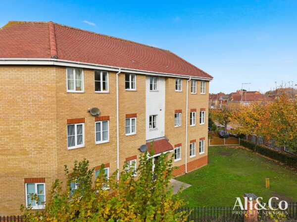 Hampton Close, Chafford Hundred