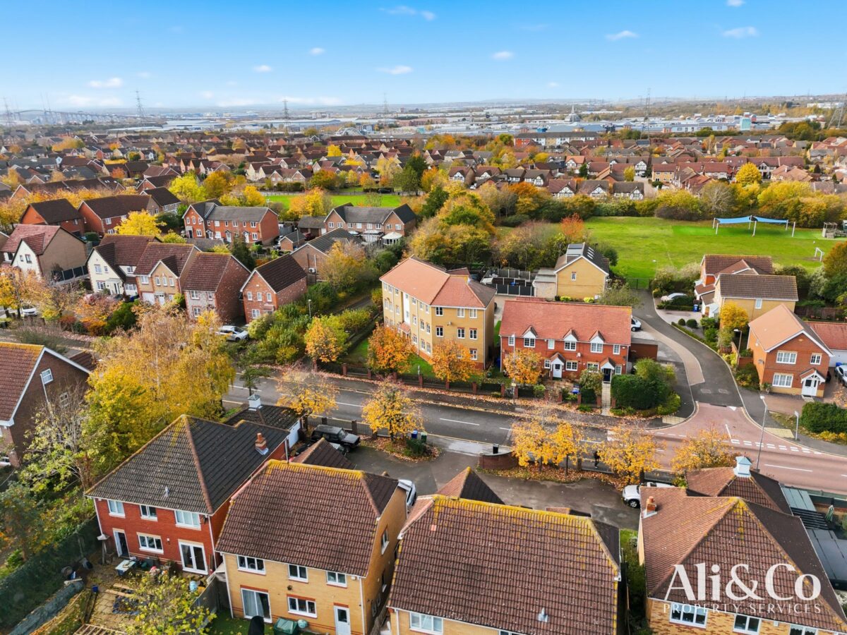 Hampton Close, Chafford Hundred
