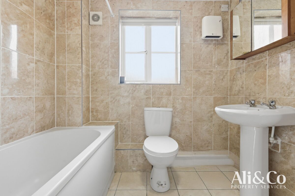 Hampton Close, Chafford Hundred