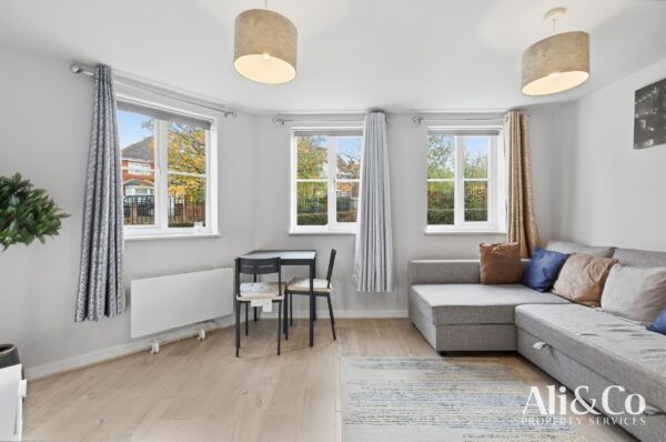 Hampton Close, Chafford Hundred