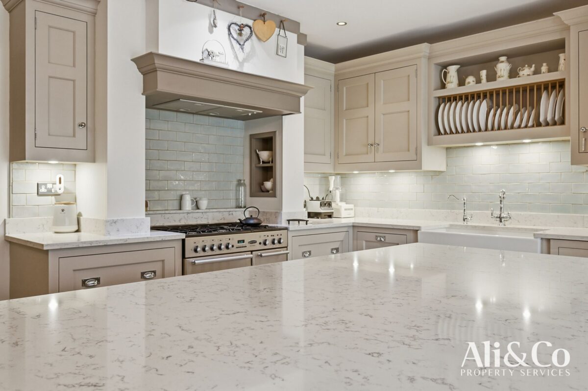 Victoria Avenue, Grays