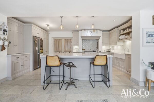 Victoria Avenue, Grays