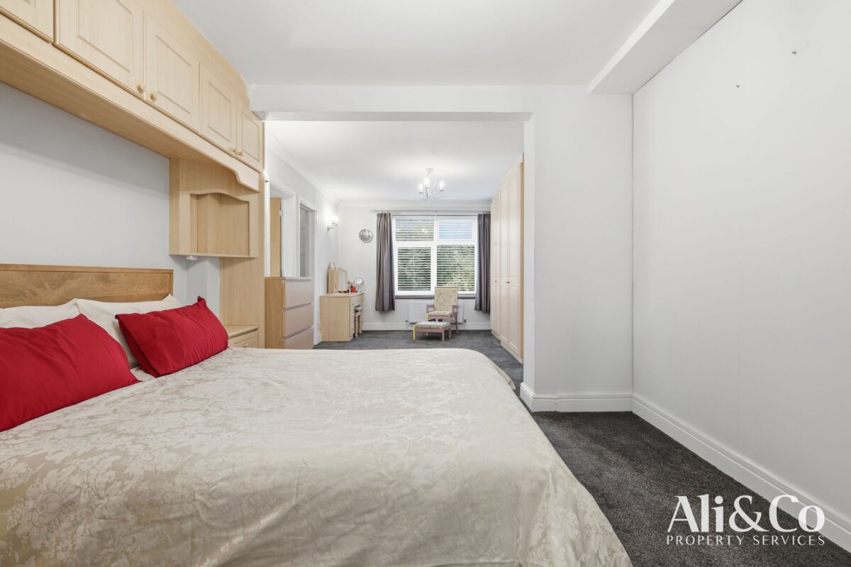 Bradleigh Avenue, Grays