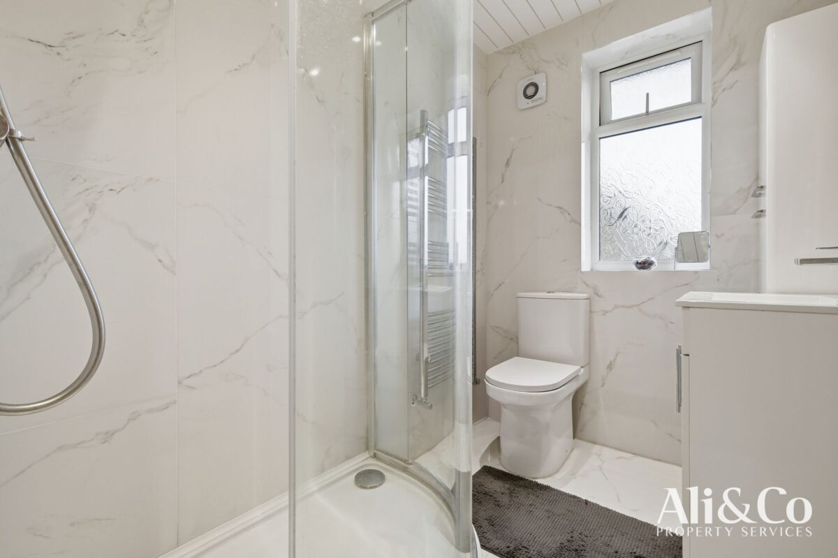 Bradleigh Avenue, Grays