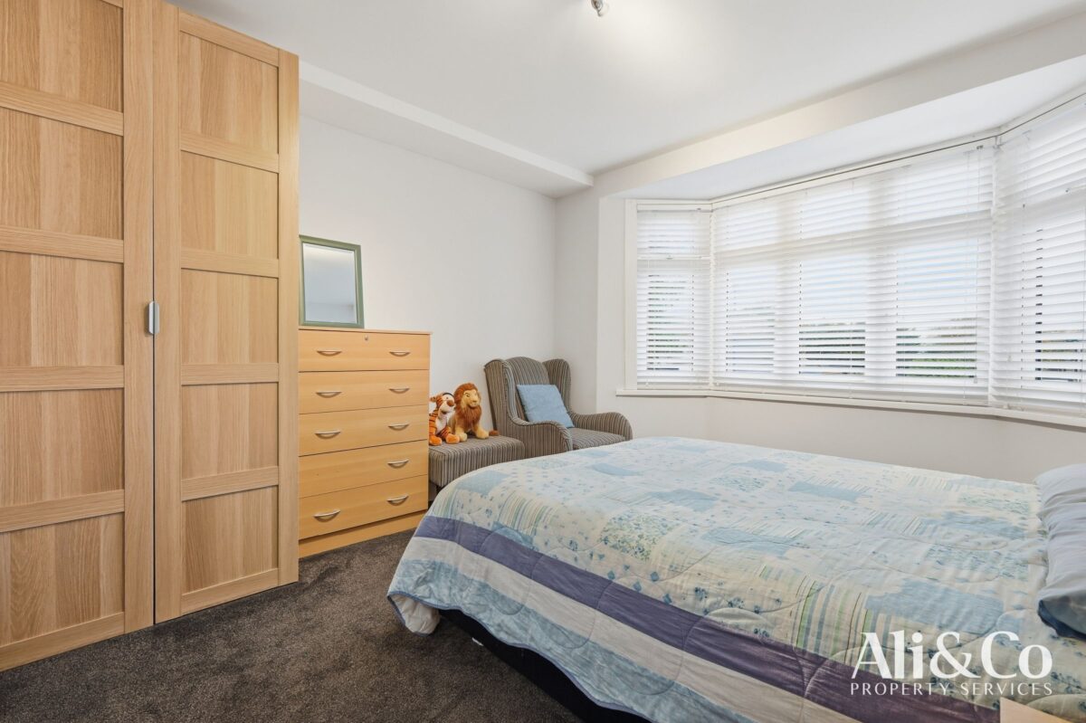 Bradleigh Avenue, Grays