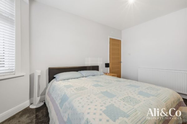 Bradleigh Avenue, Grays