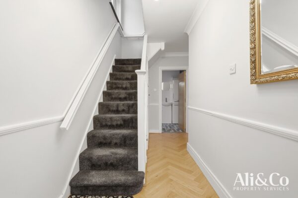 Bradleigh Avenue, Grays