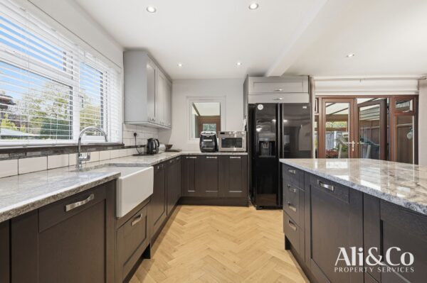 Bradleigh Avenue, Grays