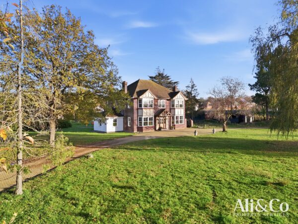 Little Malgraves Hall, Lower Dunton Road, Bulphan, Upminster