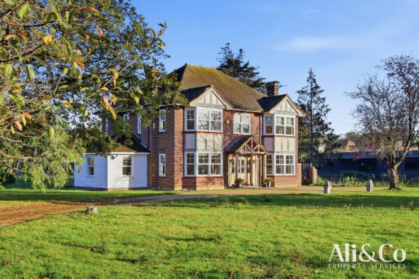 Little Malgraves Hall, Lower Dunton Road, Bulphan, Upminster