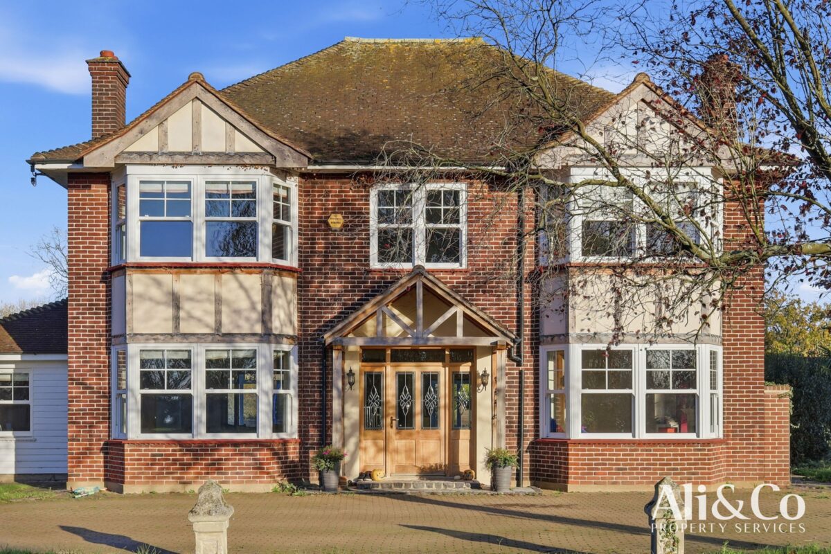 Little Malgraves Hall, Lower Dunton Road, Bulphan, Upminster