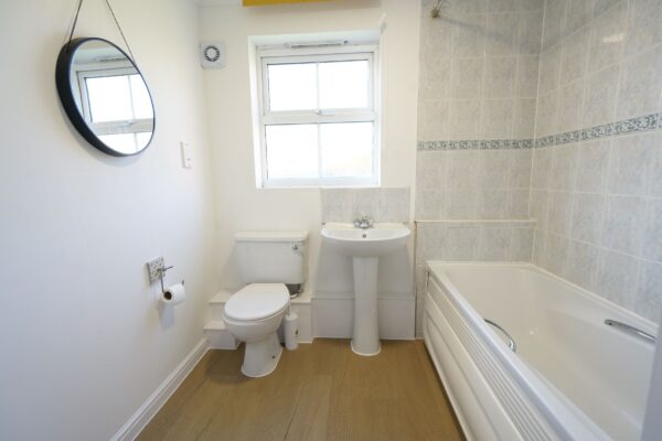 Rawlyn Close, Chafford Hundred