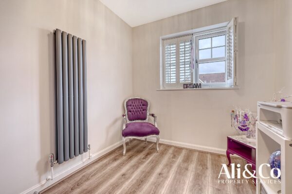 Frances Avenue, Chafford Hundred, Grays