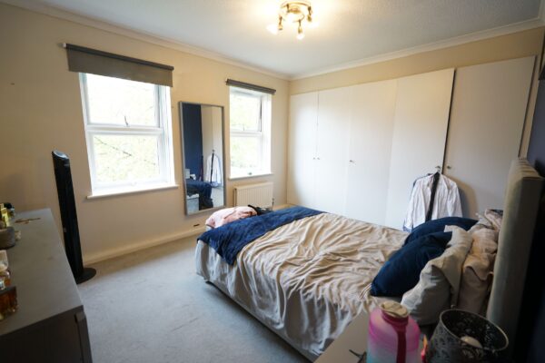 Flat , Robertson Court, Hathaway Road, Grays