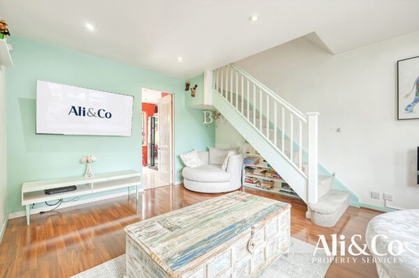 Camden Road, Chafford Hundred, Grays