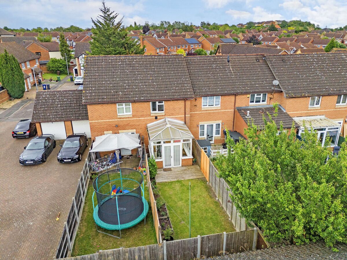 Camden Road, Chafford Hundred, Grays