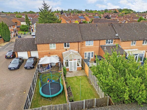 Camden Road, Chafford Hundred, Grays