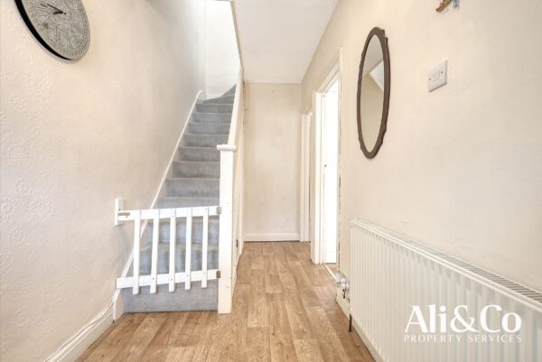 Palmerston Road, Grays