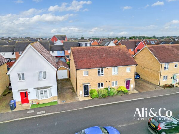 Woodside Close, Grays