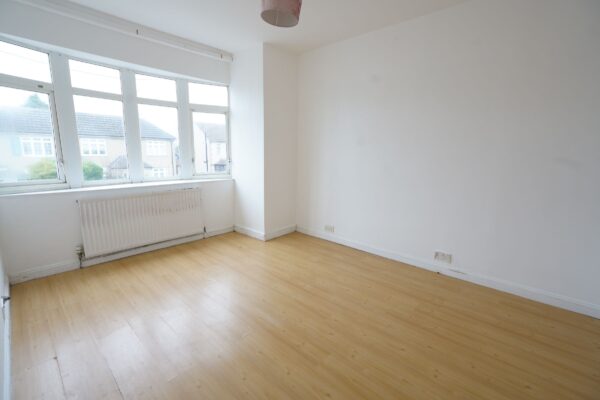 Premier Avenue, Grays