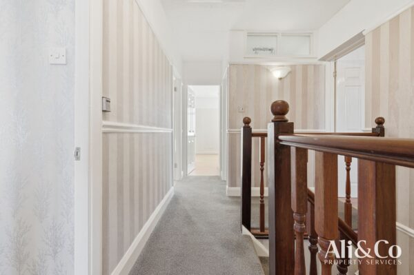 Tennyson Avenue, Grays