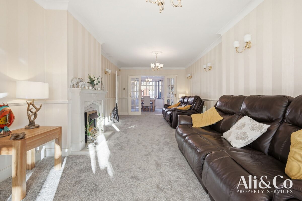 Tennyson Avenue, Grays