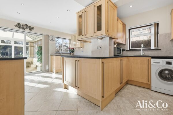 Tennyson Avenue, Grays