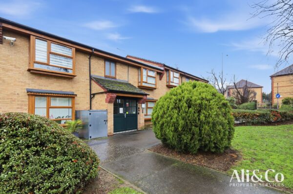 Priestley Court, Grays, RM17 5RX