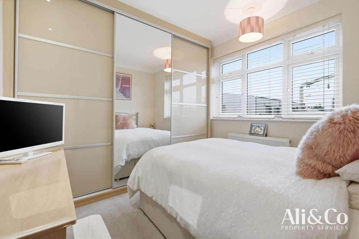 South View Road, Grays