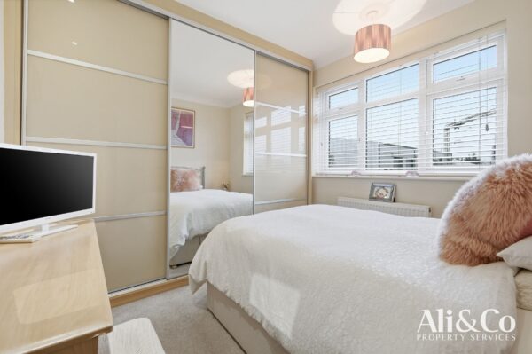 South View Road, Grays