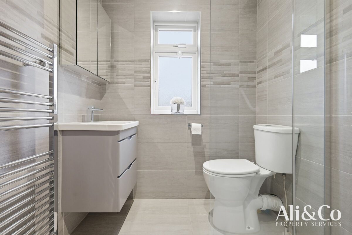 South View Road, Grays