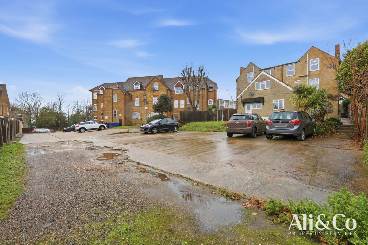 Tudor Court, High View Avenue, Grays
