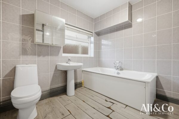 Heathview Road, Grays